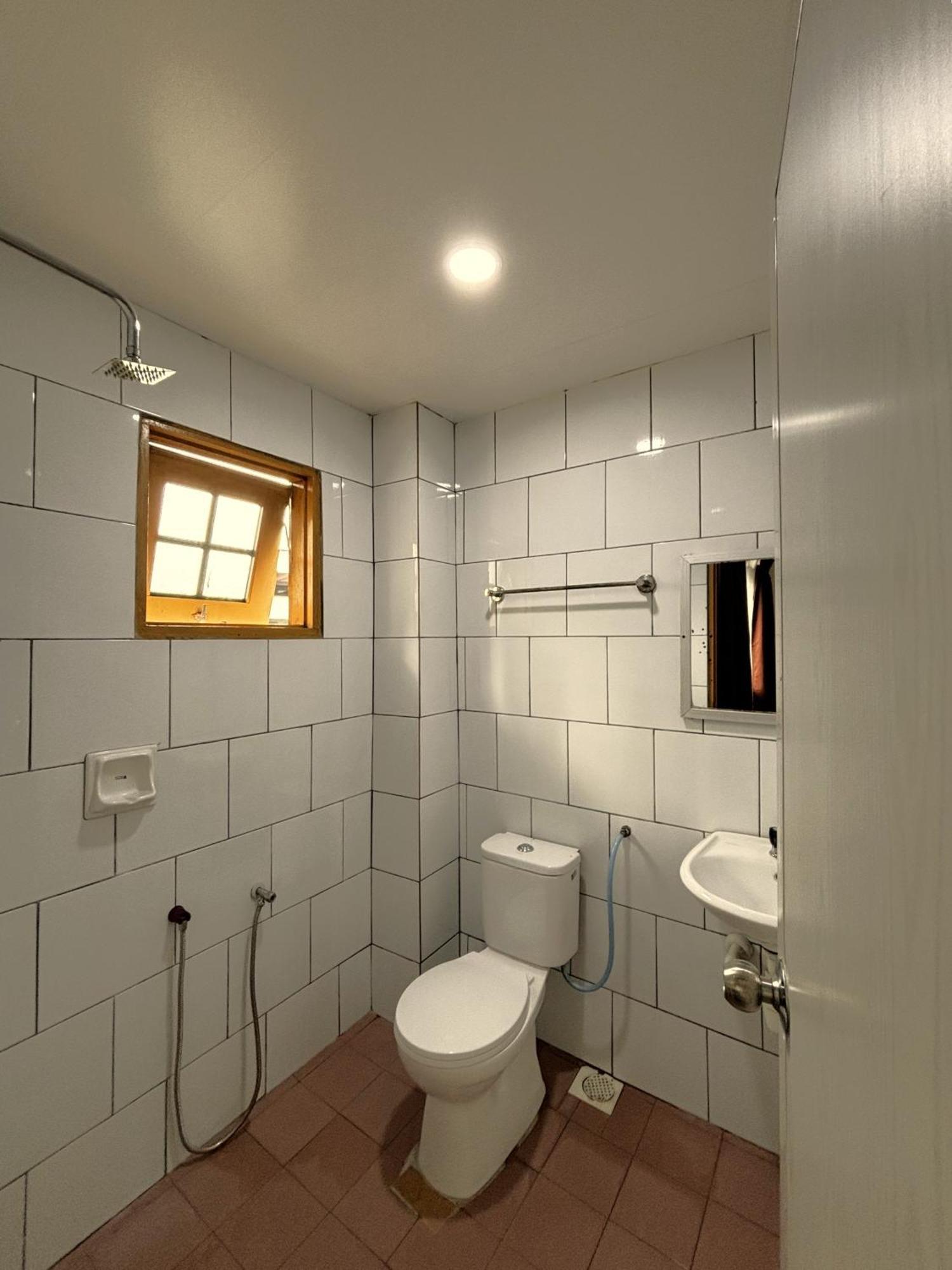 Cool Point Hotel Танах-Рата Экстерьер фото