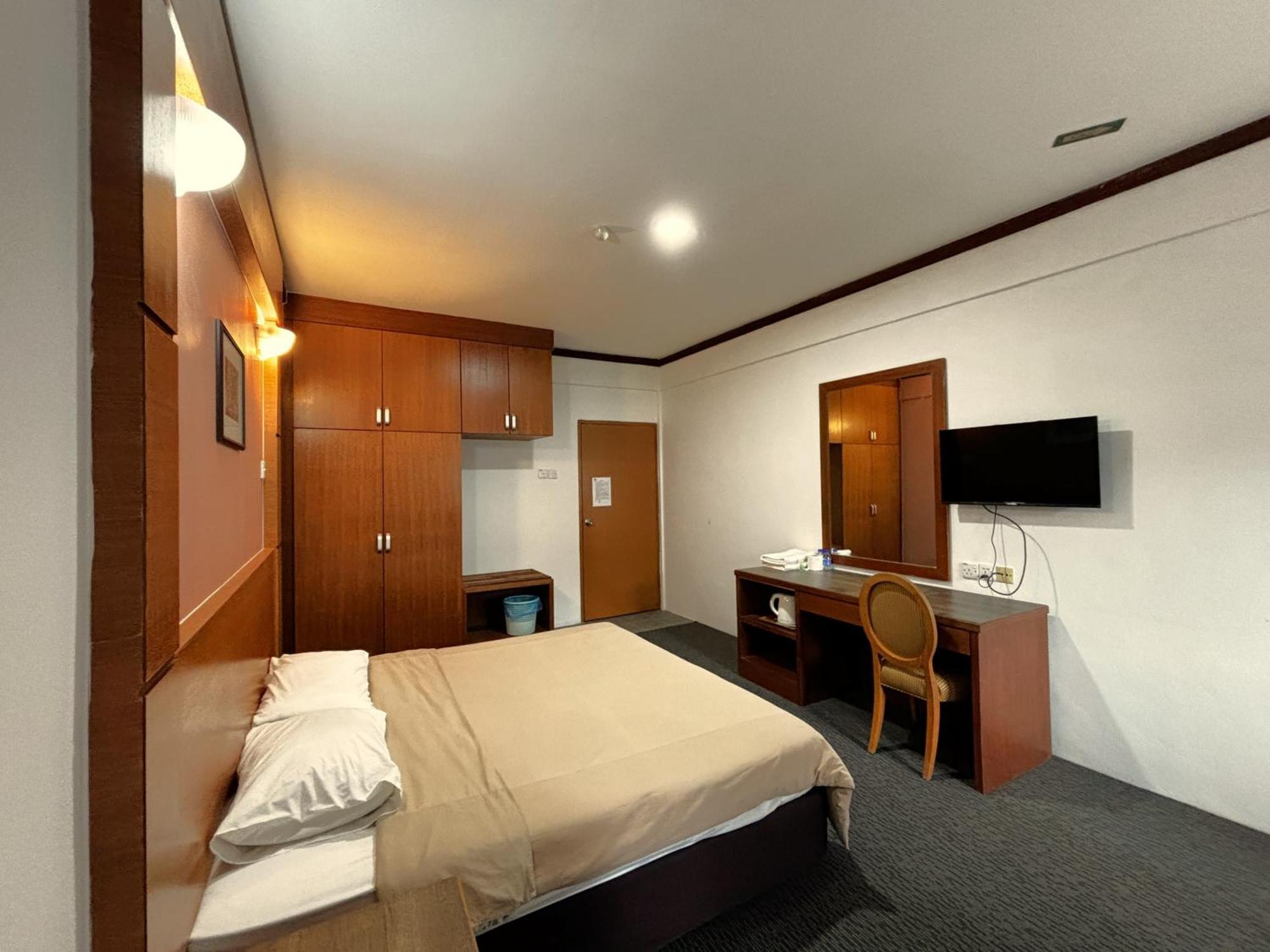 Cool Point Hotel Танах-Рата Экстерьер фото
