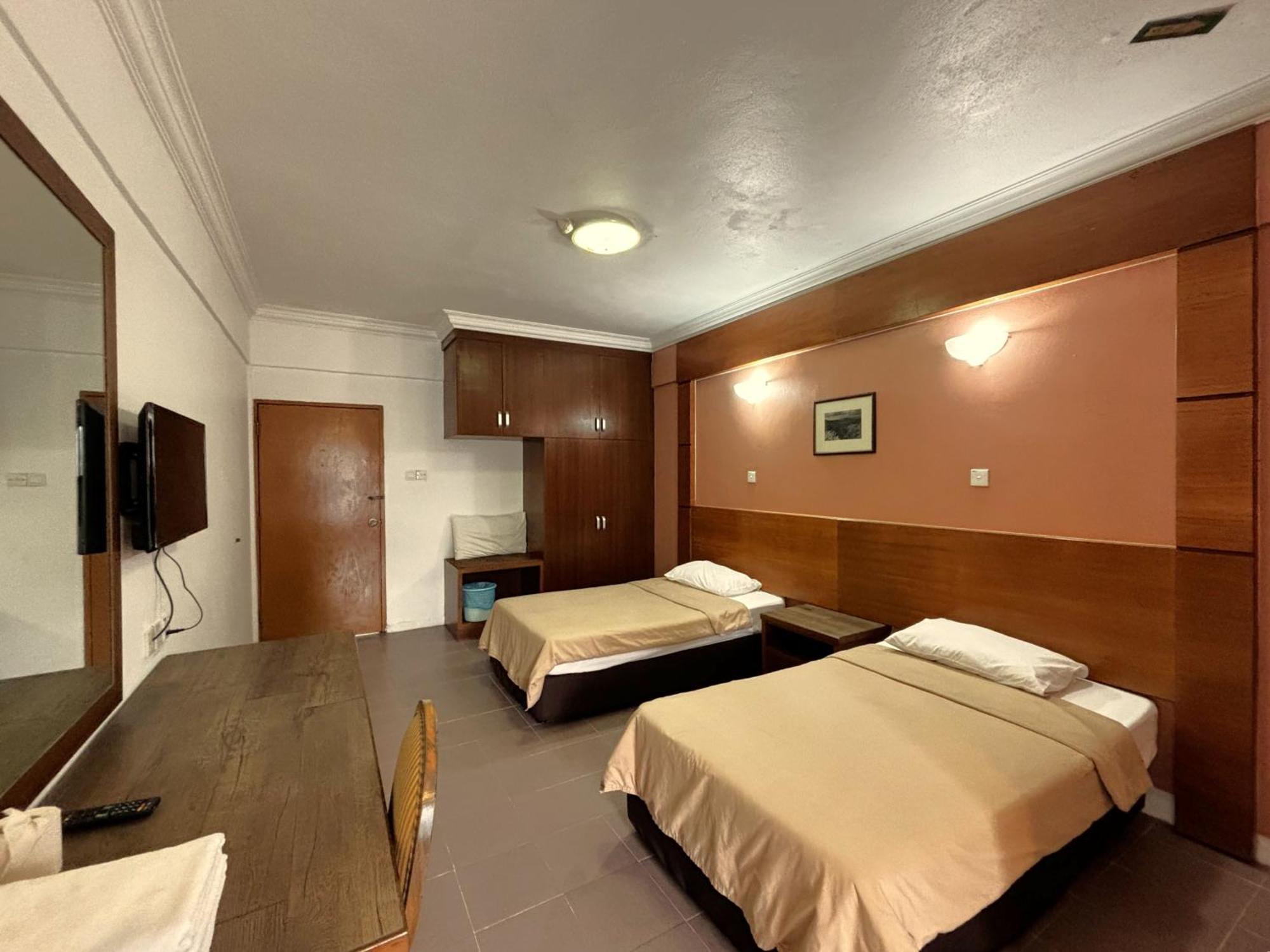 Cool Point Hotel Танах-Рата Экстерьер фото
