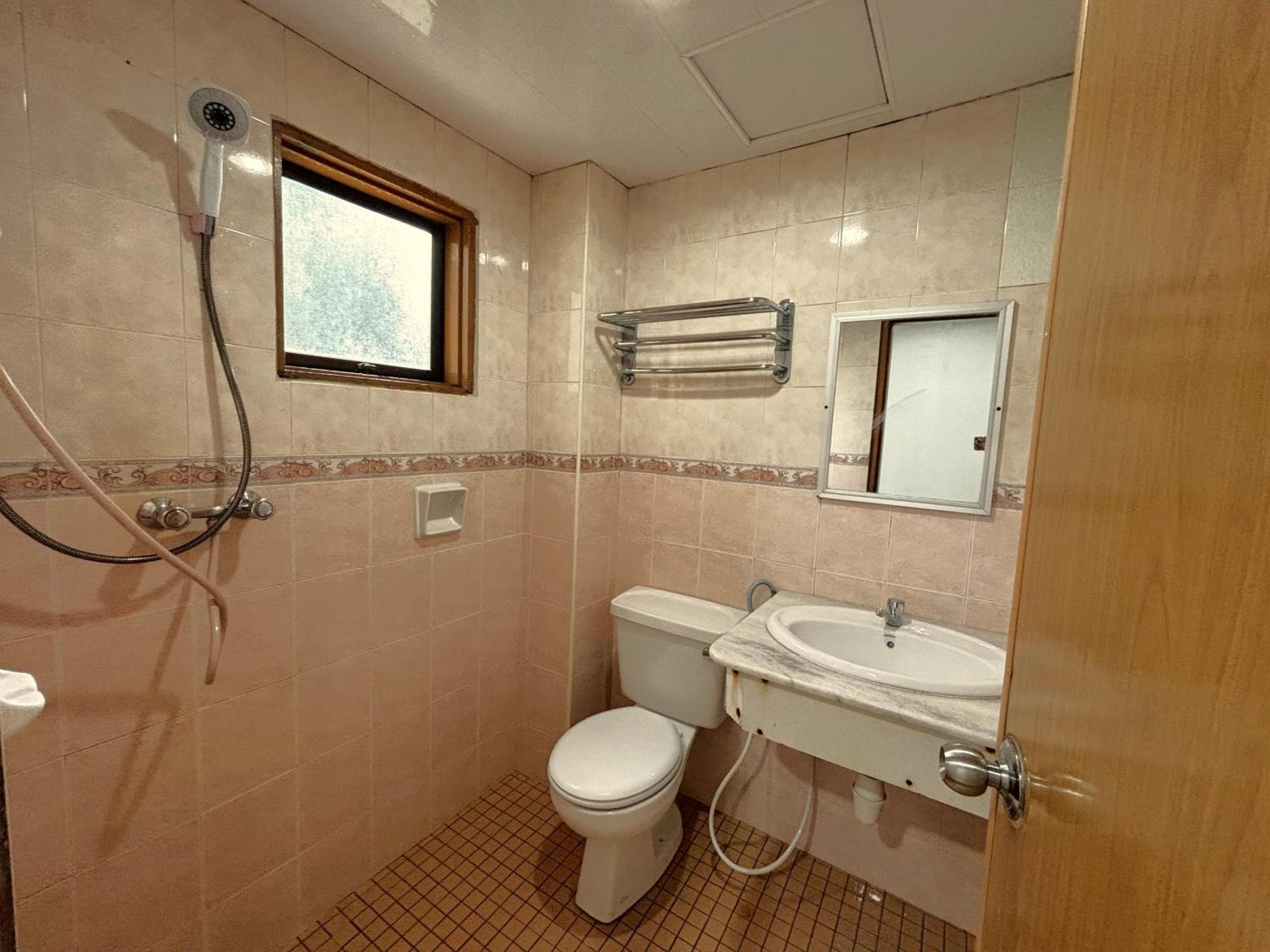 Cool Point Hotel Танах-Рата Экстерьер фото