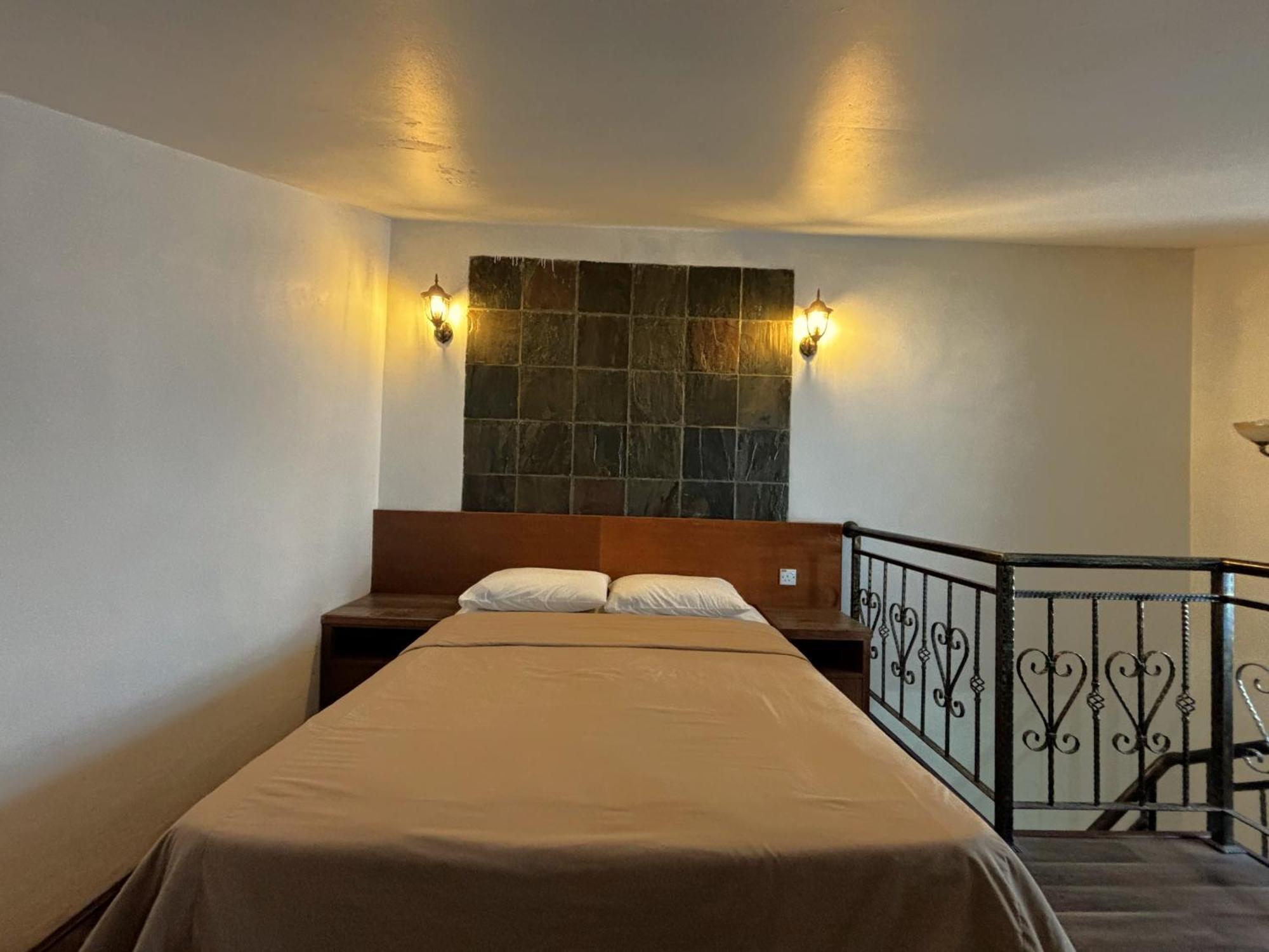 Cool Point Hotel Танах-Рата Экстерьер фото