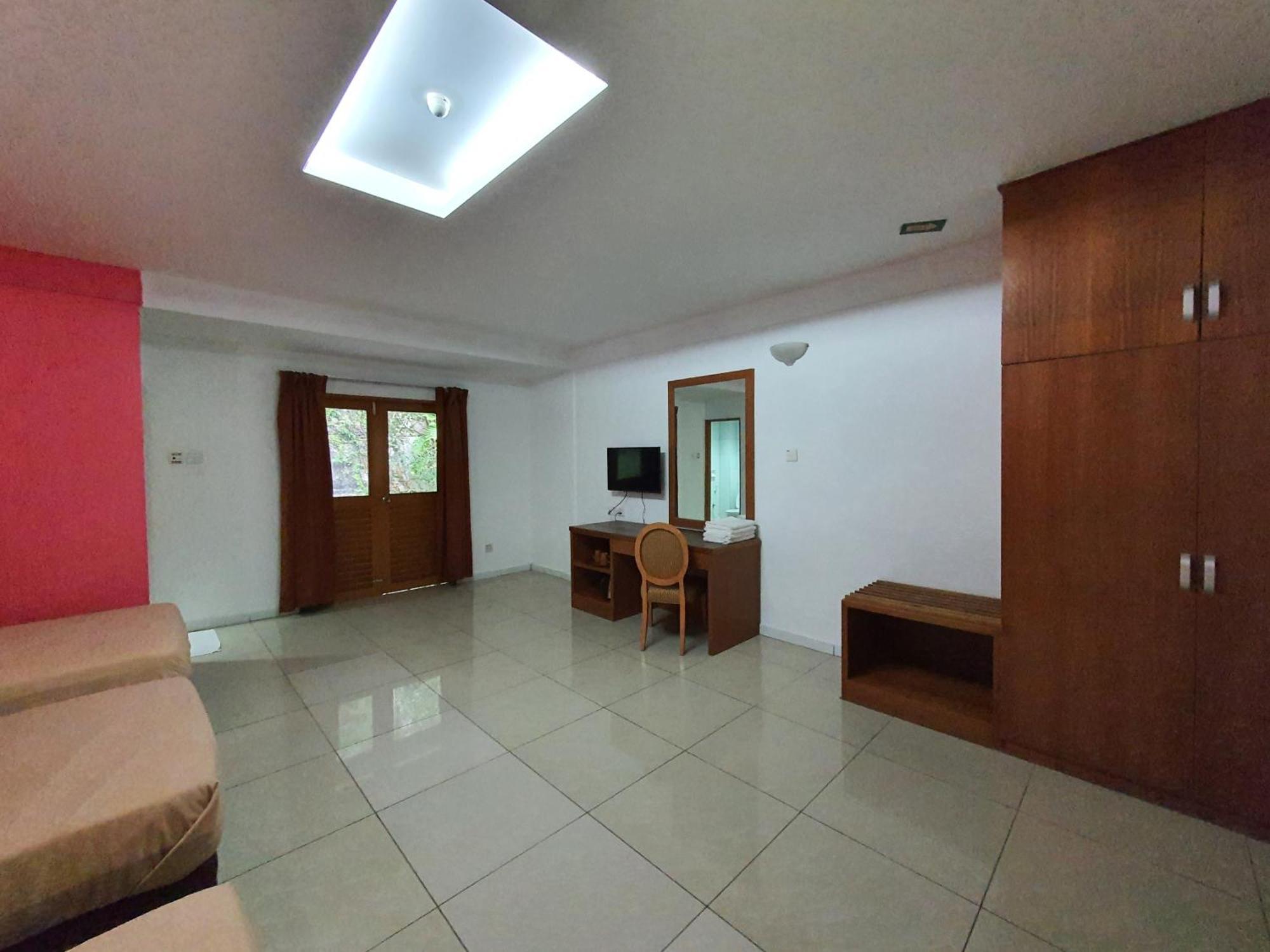 Cool Point Hotel Танах-Рата Экстерьер фото
