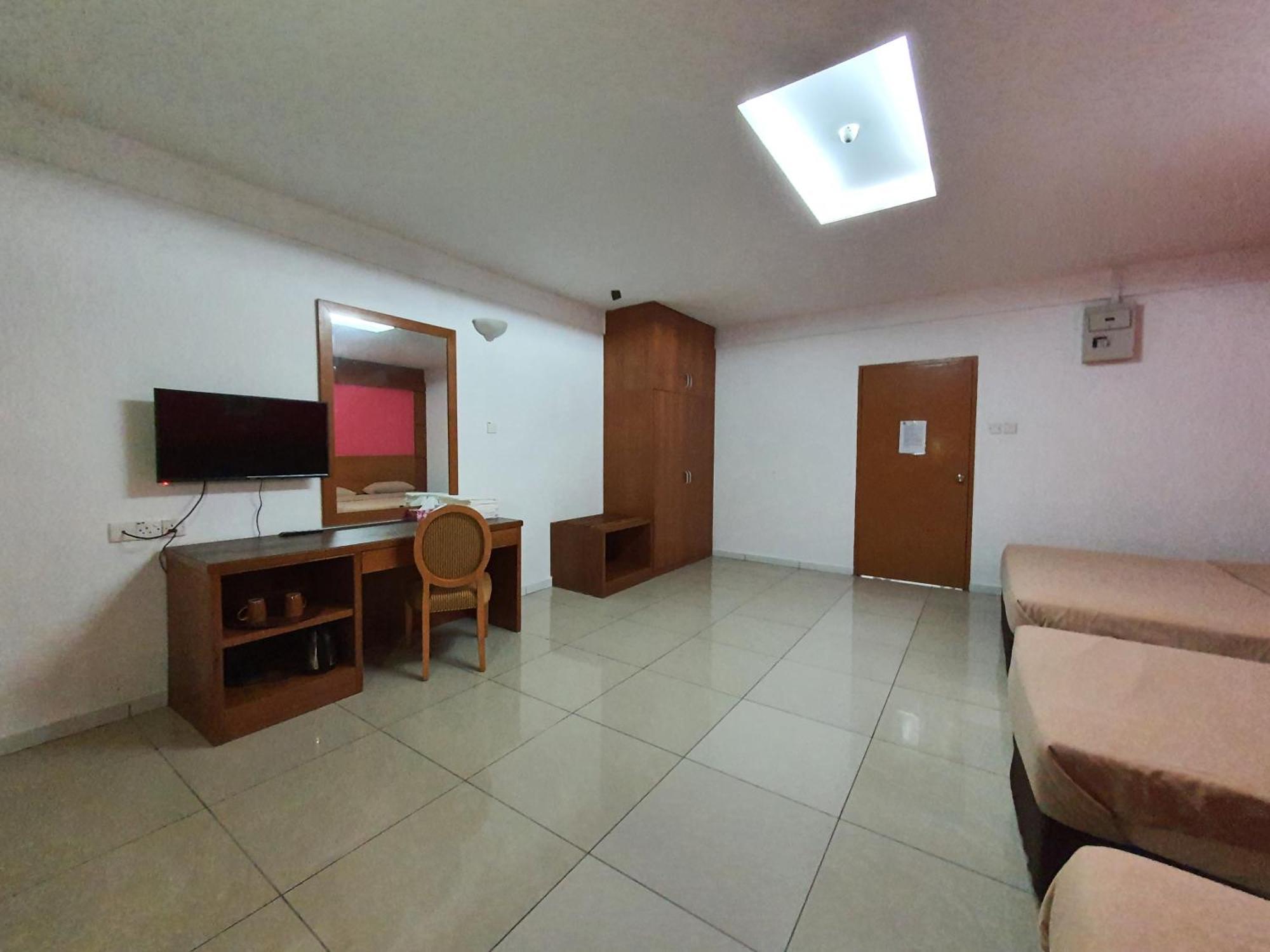 Cool Point Hotel Танах-Рата Экстерьер фото